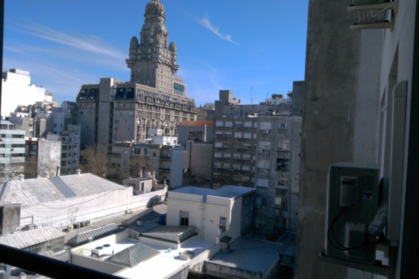 Precioso Apartamento. Cerca De 18 De Julio Y Rambla. Nuevo. #8158