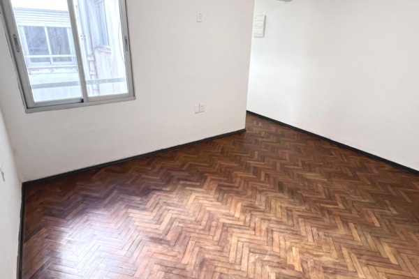 Ideal Para Vivienda O Renta !! Actualizado! 1 Dormitorio! #8203