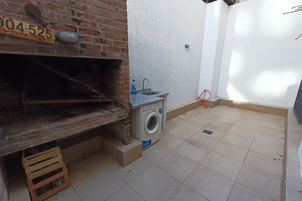 Hermoso Apartamento 1 Dormitorio En Pocitos Con Patio Y Parrillero! #9089