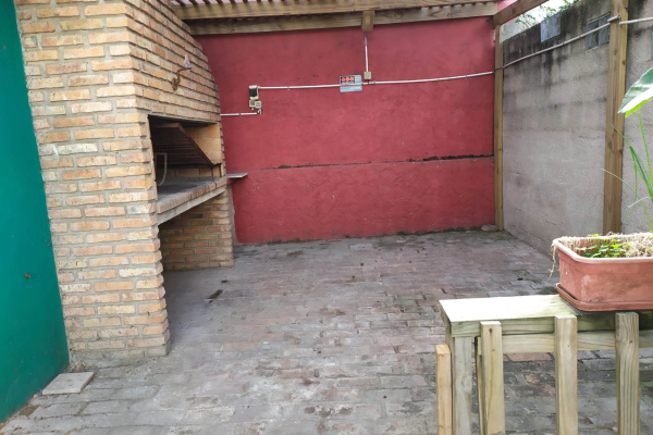 ¡Hermosa ubicación! Zona Playa Y Verde. Patio con Parrillero. PH independiente #9493