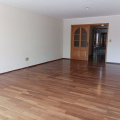Espectacular Apartamento!! Edificio de categoria, vista despejada, 3 o 4 Dormitorios, terraza con parrillero! Garage para 2 autos! # 9540